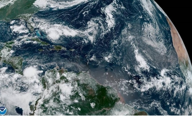 Potencial ciclone ameaa reas devastadas por Dorian nas Bahamas 